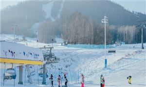 預計2022年中國冰雪產業總規模分析 冰雪相關企業發展趨勢分析
