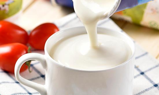 進口牛奶產(chǎn)業(yè)競爭現(xiàn)狀 進口牛奶產(chǎn)業(yè)發(fā)展戰(zhàn)略研究