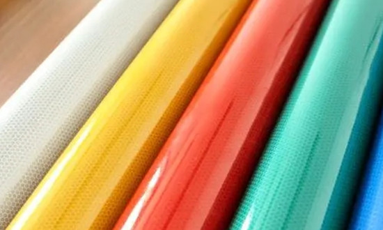 2024年中國反光材料行業SWOT分析及未來發展前景預測