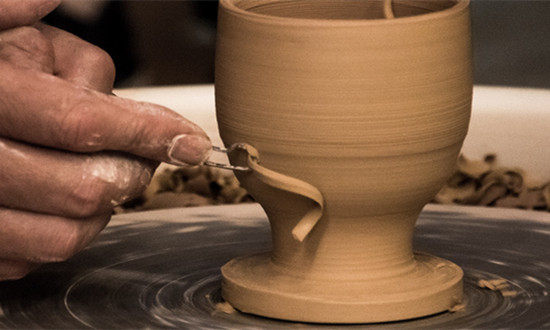 什么是功能陶瓷 功能陶瓷行業前景趨勢研究報告