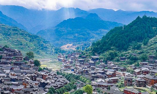 2023貴州旅游業(yè)市場發(fā)展現(xiàn)狀 貴州旅游業(yè)市場投資前景預(yù)測