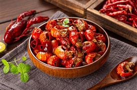 蝦滑成火鍋店最受歡迎菜品之一 2023中國蝦類產量保持增長態勢