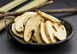 云南野生菌進入銷售旺季 電商發展帶動松茸需求