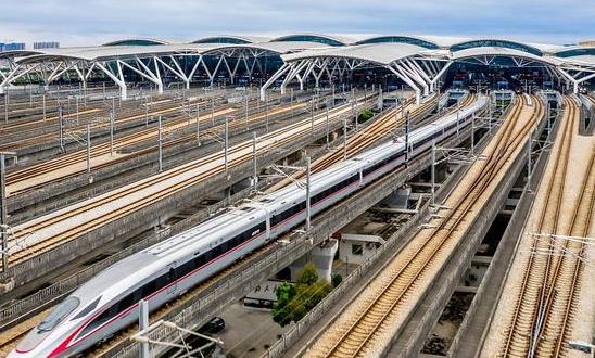 廣深港高鐵14日起可“靈活行” 高鐵通信產(chǎn)業(yè)深度調(diào)及發(fā)展現(xiàn)狀趨勢(shì)