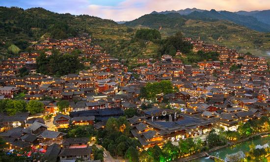 貴州旅游業(yè)市場調(diào)研 貴州旅游產(chǎn)業(yè)發(fā)展策略分析 