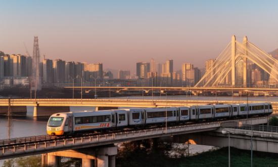 2023城市公共交通行業(yè)調(diào)研：我國(guó)城市公共交通年客運(yùn)量達(dá)547億人次