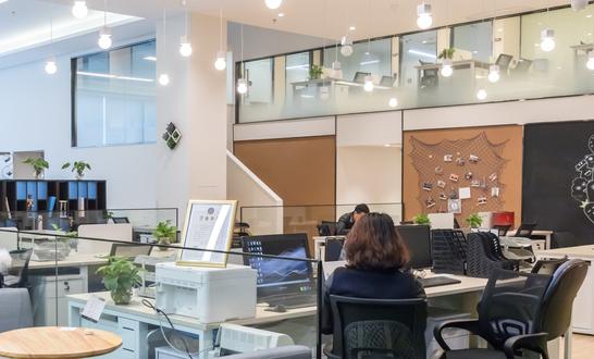 中國政府高度重視科技企業(yè)孵化培育 中國科技孵化器行業(yè)發(fā)展現(xiàn)狀