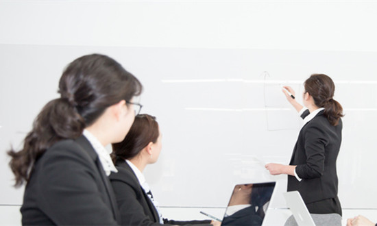 銀行理財市場投資者數量達9671萬 理財培訓行業市場發展分析