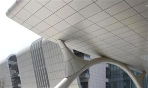 2024鋁板幕墻行業(yè)深度調(diào)研與挑戰(zhàn)：鋁單板市場(chǎng)競(jìng)爭(zhēng)愈演愈烈