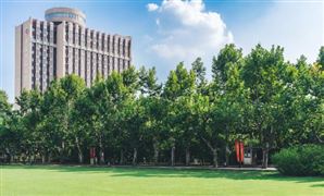 2024年職業(yè)學(xué)校產(chǎn)業(yè)現(xiàn)狀及未來發(fā)展趨勢(shì)分析報(bào)告