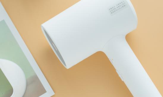 高速吹風機作為吹風機中更具有性能優勢的新型產品呈現蓬勃發展之勢  吹風機行業市場分析