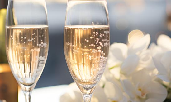 據預測香檳市場將以 5.08% 的復合年增長率增長  香檳行業市場分析