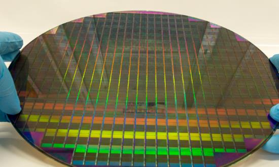 硅基光電子行業發展前景研究：預計到2026年全球硅光市場規模將超過70億美元