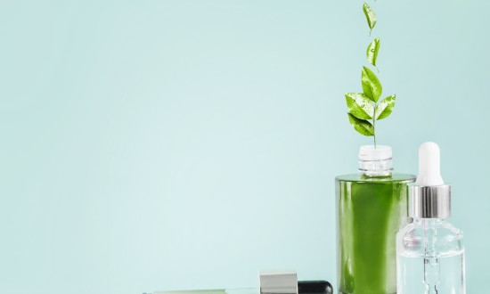 2024年中國藥用化妝品行業產業鏈的上下游結構及競爭格局