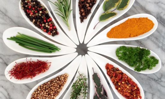 2024年植物香料行業(yè)的產(chǎn)業(yè)鏈上下游結(jié)構(gòu)及市場發(fā)展現(xiàn)狀