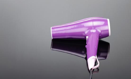 吹風(fēng)機(jī)市場(chǎng)銷售及競(jìng)爭(zhēng)分析2024