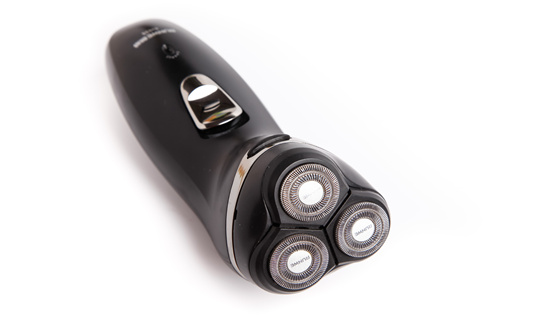 2024年中國(guó)剃須刀市場(chǎng)驅(qū)動(dòng)因素、剃須刀主要細(xì)分市場(chǎng)及行業(yè)未來(lái)發(fā)展投資前景趨勢(shì)