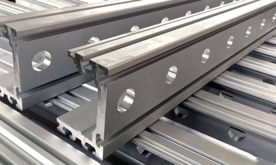 2024年中國軌道交通用鋁型材行業的產業鏈上下游結構及投資趨勢分析