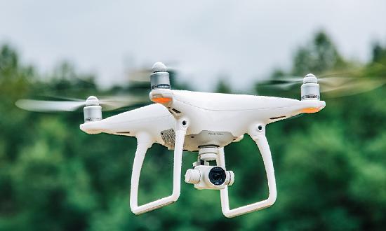 1824架無人機空中拼出地球