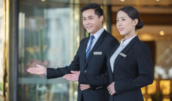 職業裝行業現狀及前景分析 我國職業裝市場規模約4000億元