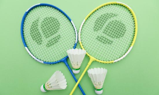 羽毛球單打發(fā)球規(guī)則