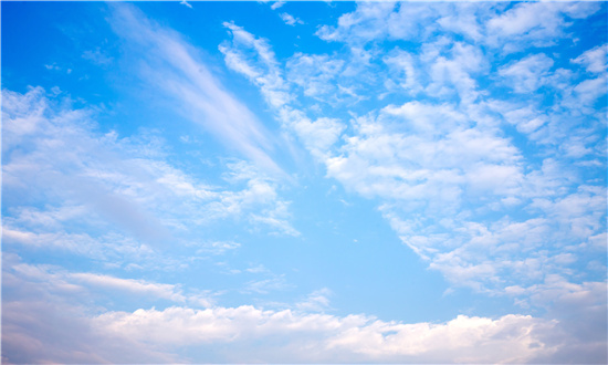 低空經(jīng)濟產(chǎn)業(yè)規(guī)劃藍圖：開啟萬億級市場的新篇章