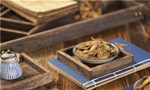 貴州中藥材2025年目標(biāo)：產(chǎn)業(yè)集群崛起與地理標(biāo)志品牌的鄉(xiāng)村振興之路