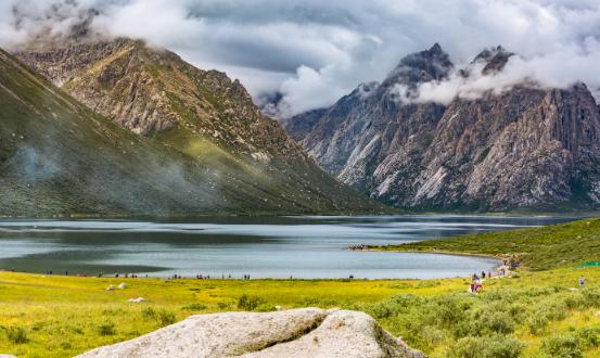 2025中國旅游行業:技術重構體驗,分層定義未來