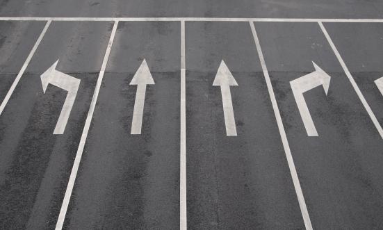 道路標志漆產業鏈深度剖析：未來五年，具備自修復功能與超長壽命的智能標志漆將成為主流